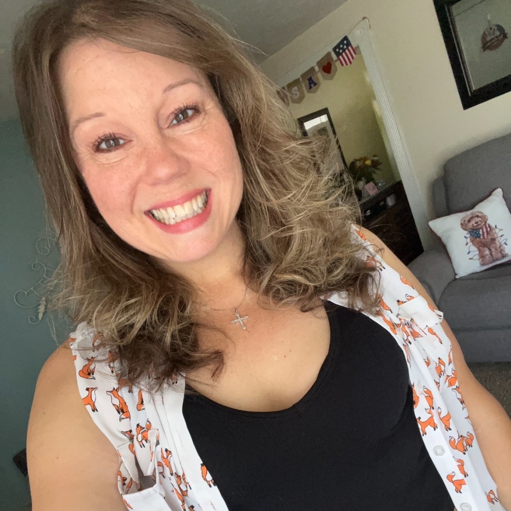 Meet your Posher, Andrea